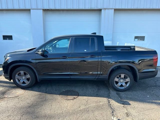 Used 2024 Honda Ridgeline TrailSport image 3