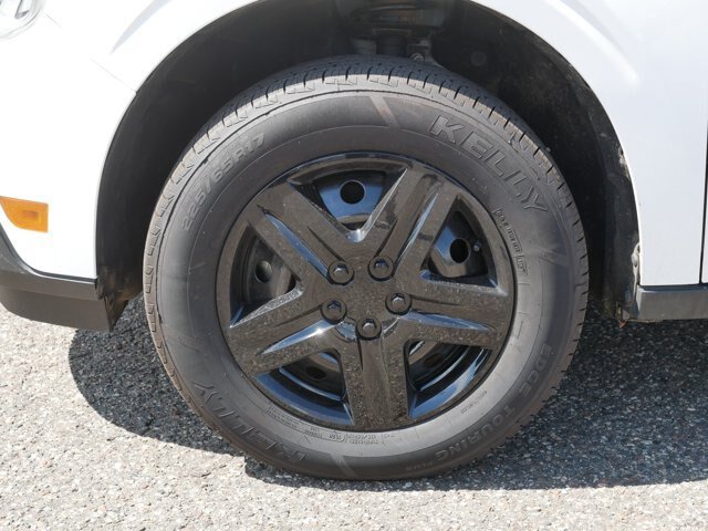 Certified 2022 Ford Maverick XL w/ Equipment Group 100A Standard AWD/4WD image 9