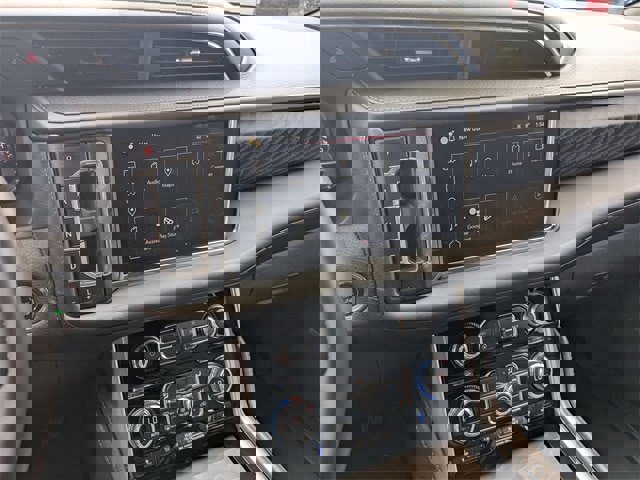 Used 2023 GMC Yukon Denali image 19