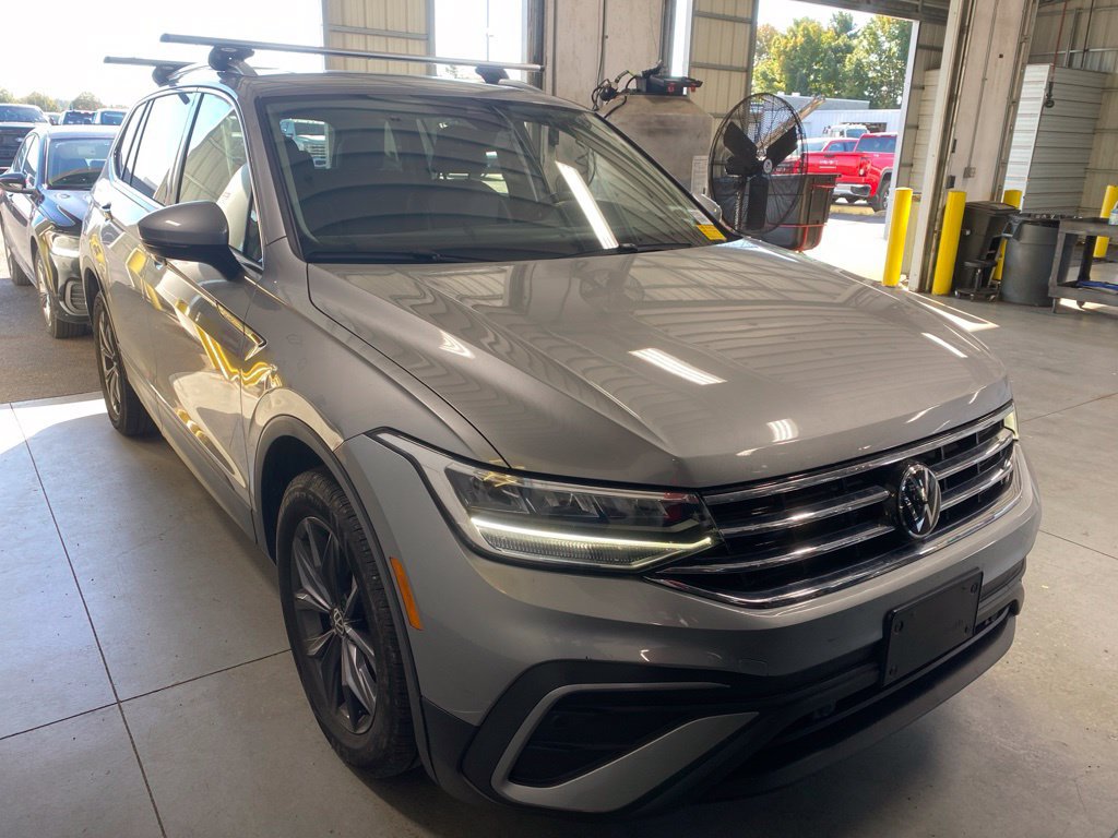 Used 2022 Volkswagen Tiguan SE