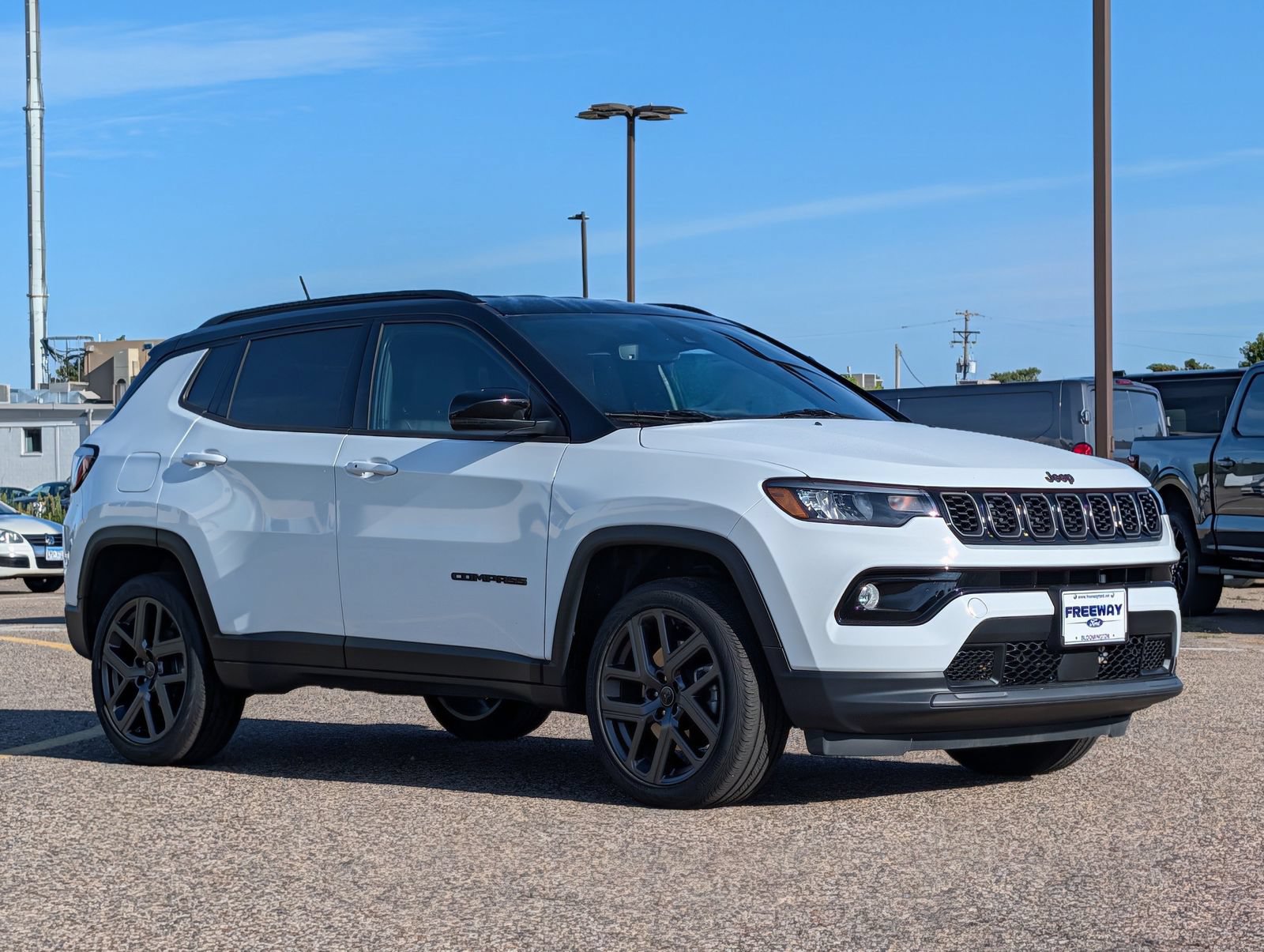 Used 2026 Jeep Compass Limited AWD/4WD image 10
