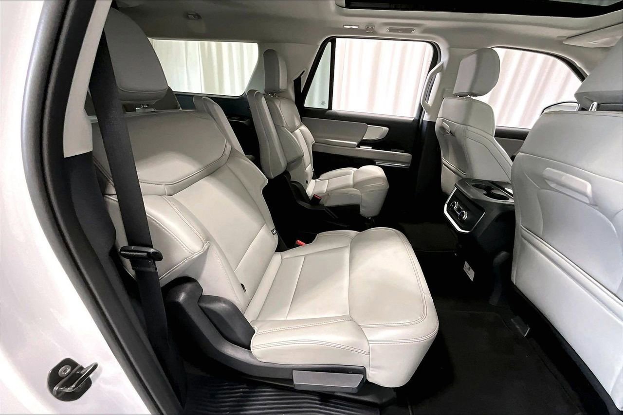 Certified 2025 Ford Expedition Max Active image 21