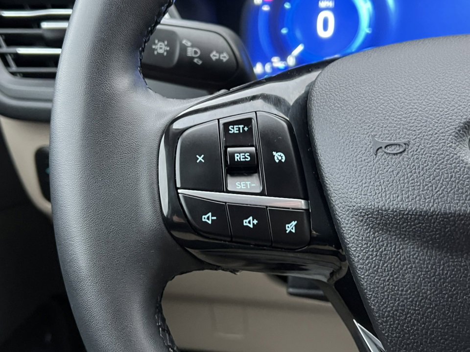 Certified 2021 Ford Escape SEL w/ Technology Package image 20