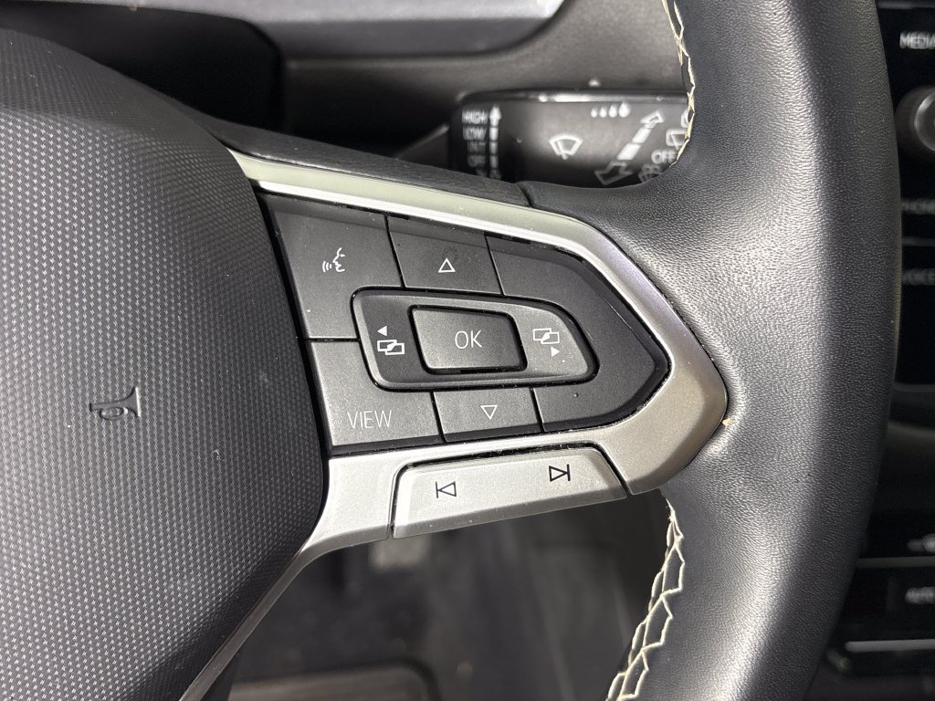 Used 2022 Volkswagen Tiguan SE FWD image 18
