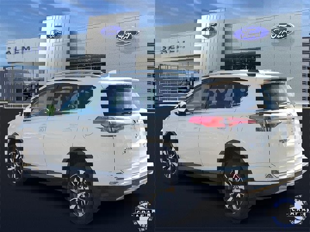 Used 2017 Toyota RAV4 XLE image 4