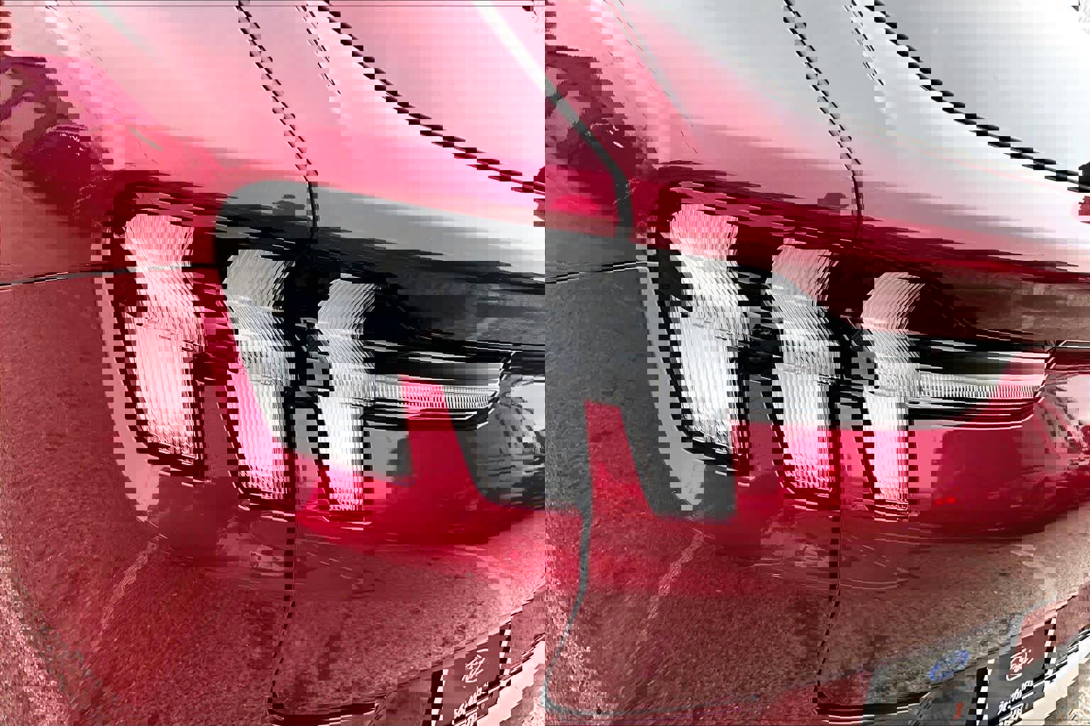 Certified 2025 Ford Mustang Mach-E GT image 27