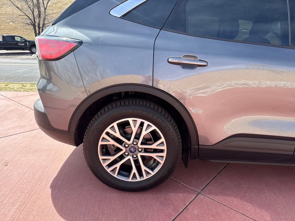 Certified 2021 Ford Escape SEL w/ Technology Package image 30