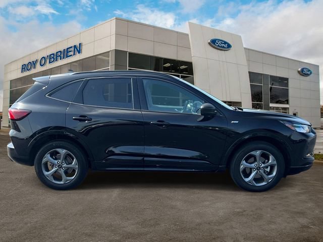 Certified 2024 Ford Escape ST-Line w/ Tech Pack #1 AWD/4WD image 5