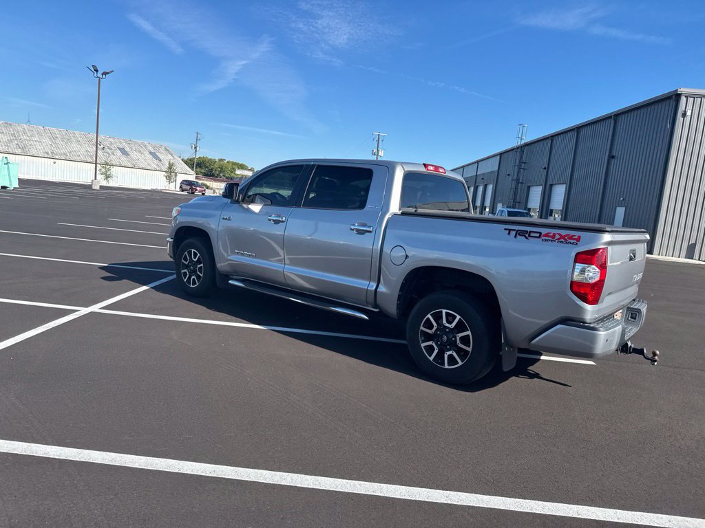 Used 2017 Toyota Tundra Limited w/ Limited Premium Package AWD/4WD image 10