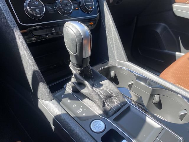Used 2023 Volkswagen Atlas SE w/ Black Wheel Package FWD image 28