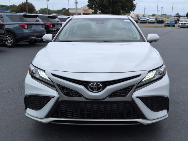 Used 2024 Toyota Camry XSE FWD image 9