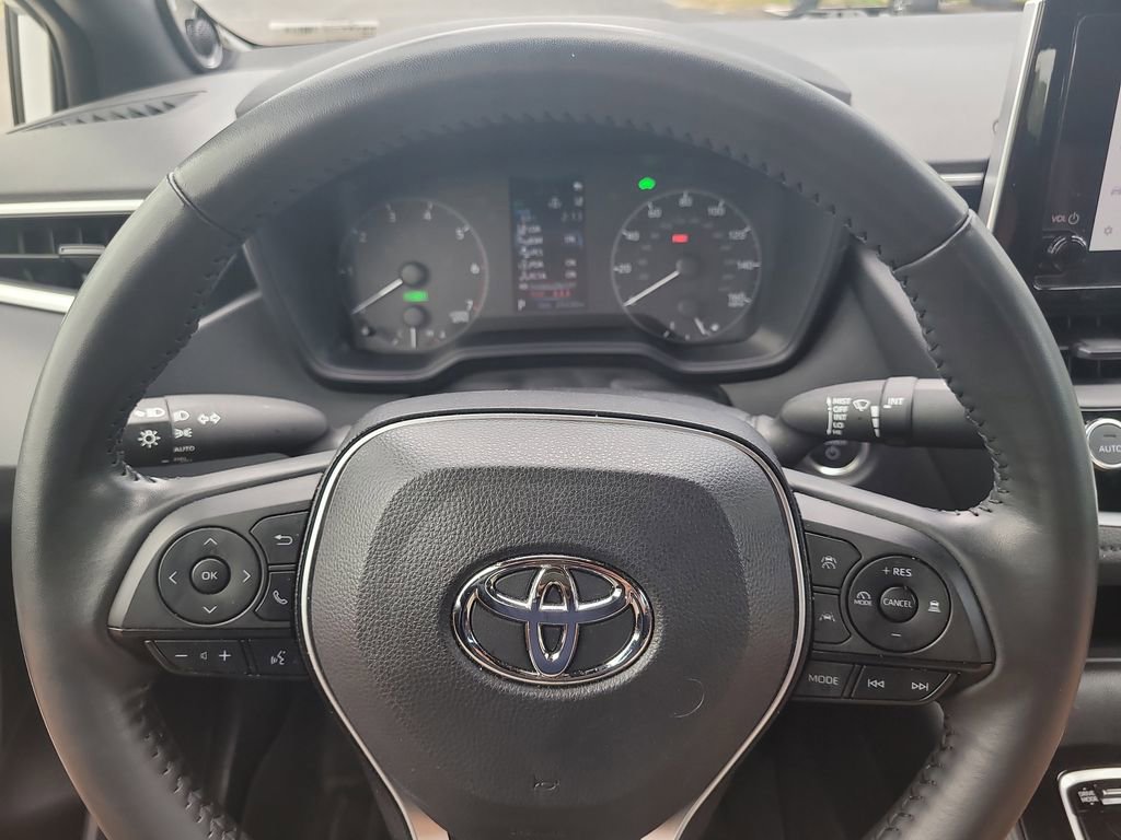 Used 2024 Toyota Corolla SE w/ Convenience Package FWD image 25