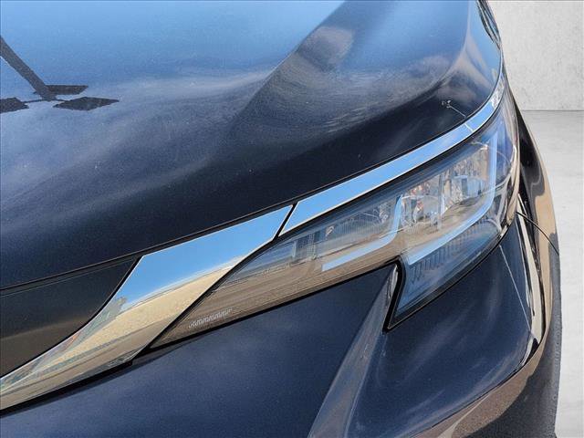 Used 2022 Toyota Sienna XLE image 12
