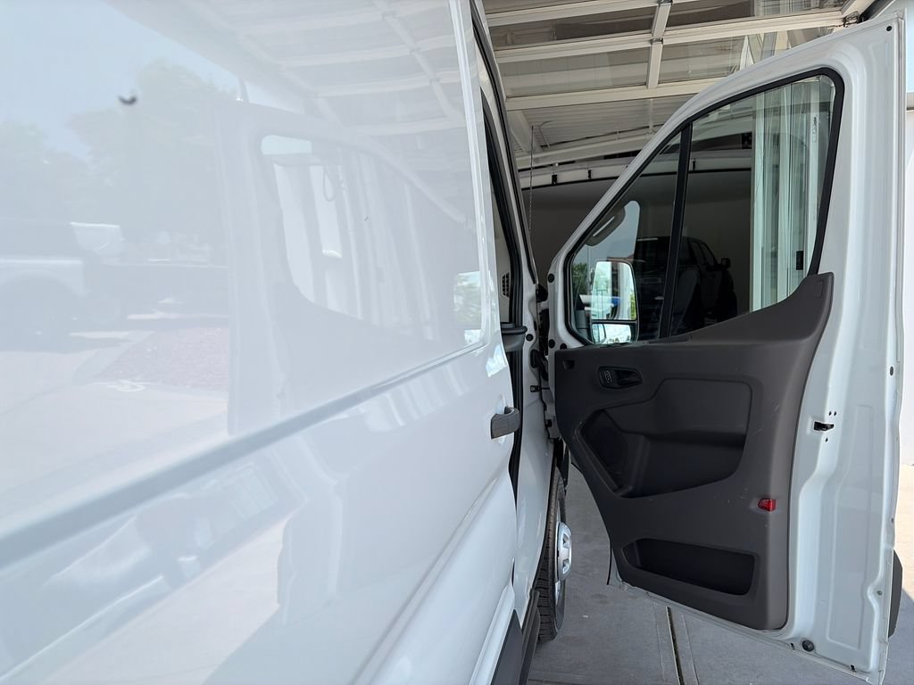 Certified 2023 Ford Transit 250 Medium Roof AWD image 26