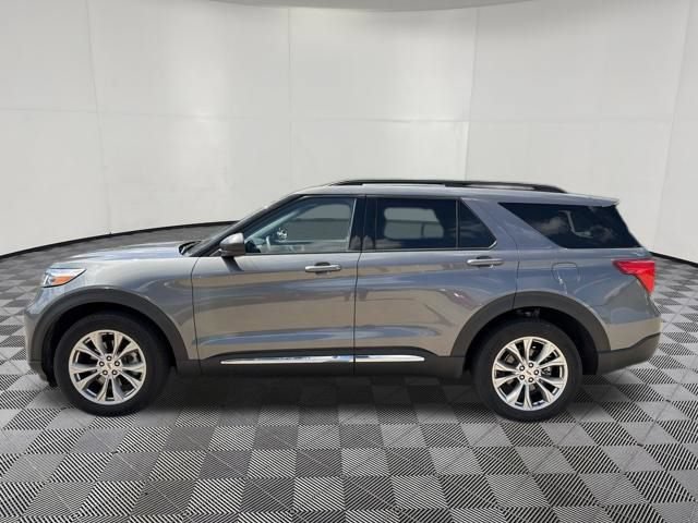 Certified 2023 Ford Explorer XLT w/ Equipment Group 202A AWD/4WD image 13