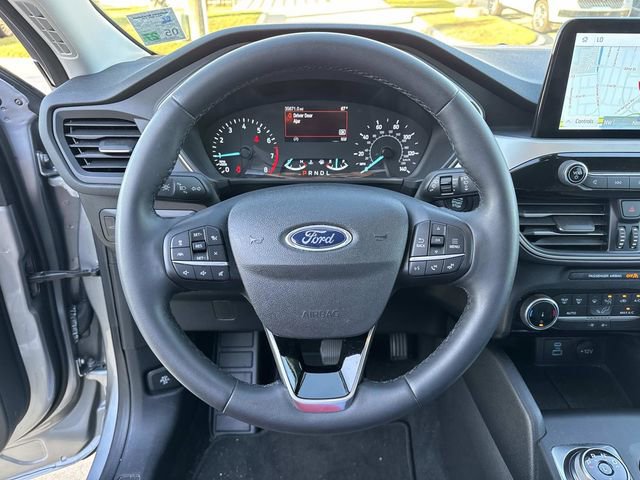Certified 2022 Ford Escape SE w/ SE Sport Appearance Package image 23