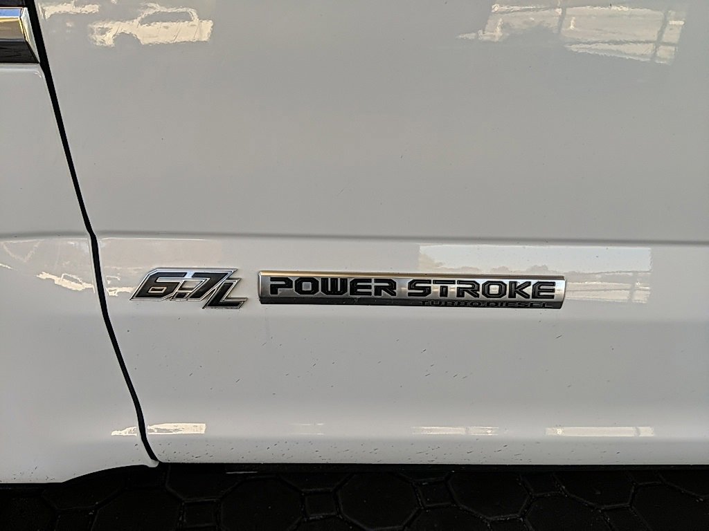 Certified 2022 Ford F350 Lariat w/ Lariat Ultimate Package image 11