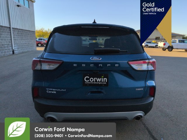 Certified 2022 Ford Escape Titanium AWD/4WD image 5