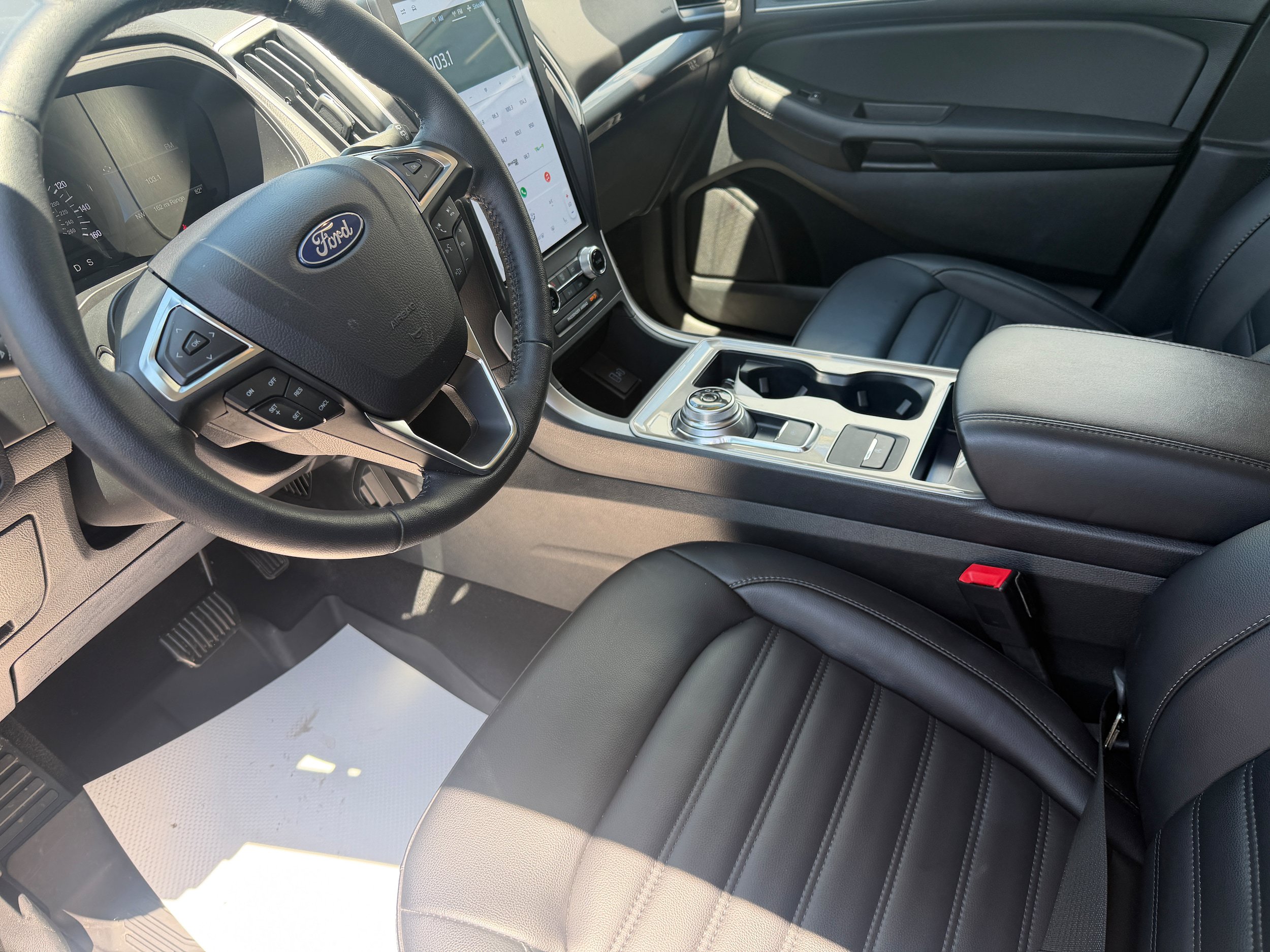 Certified 2024 Ford Edge SEL w/ Convenience Package AWD/4WD image 16