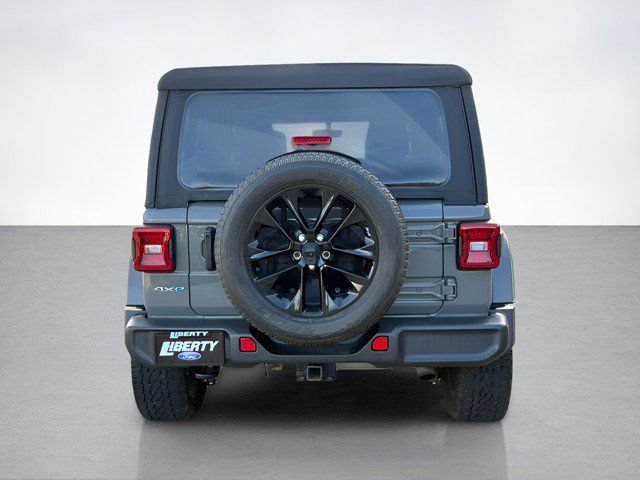 Used 2021 Jeep Wrangler Unlimited Sahara w/ Cold Weather Group AWD/4WD image 4