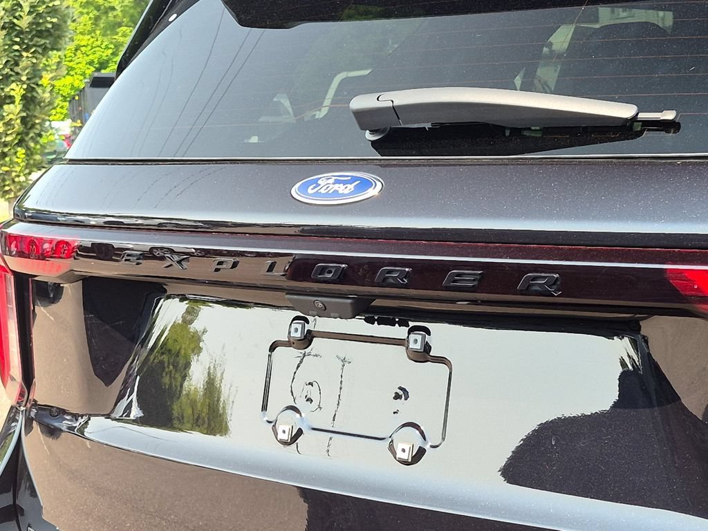 Certified 2025 Ford Explorer ST AWD/4WD image 38