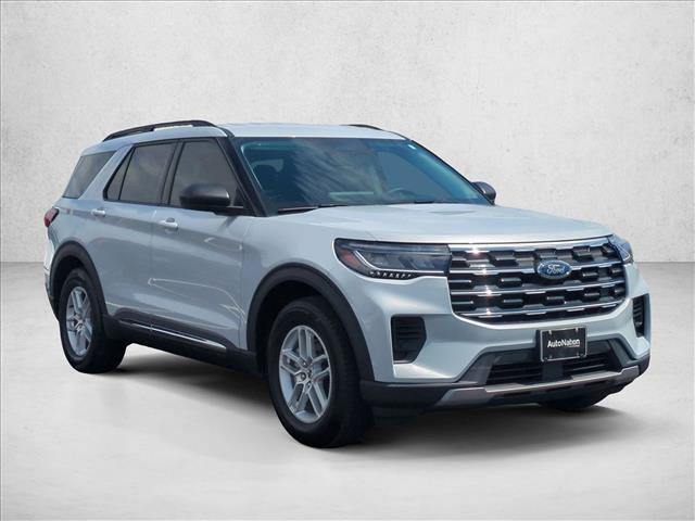 Certified 2025 Ford Explorer Active RWD video 3
