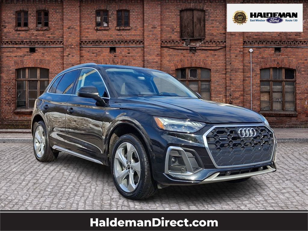 Used 2023 Audi Q5 2.0T Prestige w/ Prestige Package image 7