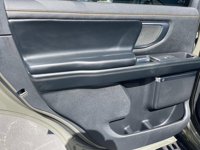 Certified 2025 Ford Expedition Tremor image 32