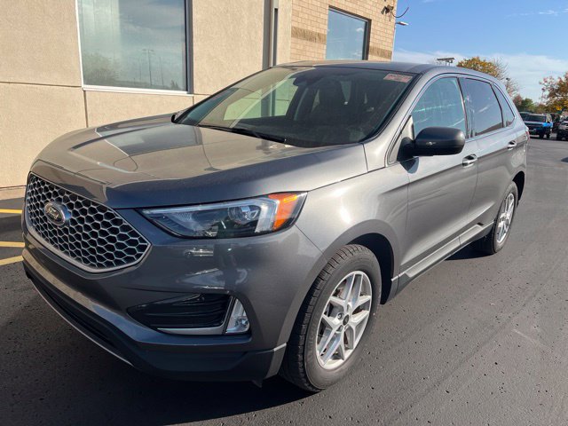 Certified 2024 Ford Edge SEL w/ Convenience Package AWD/4WD image 4