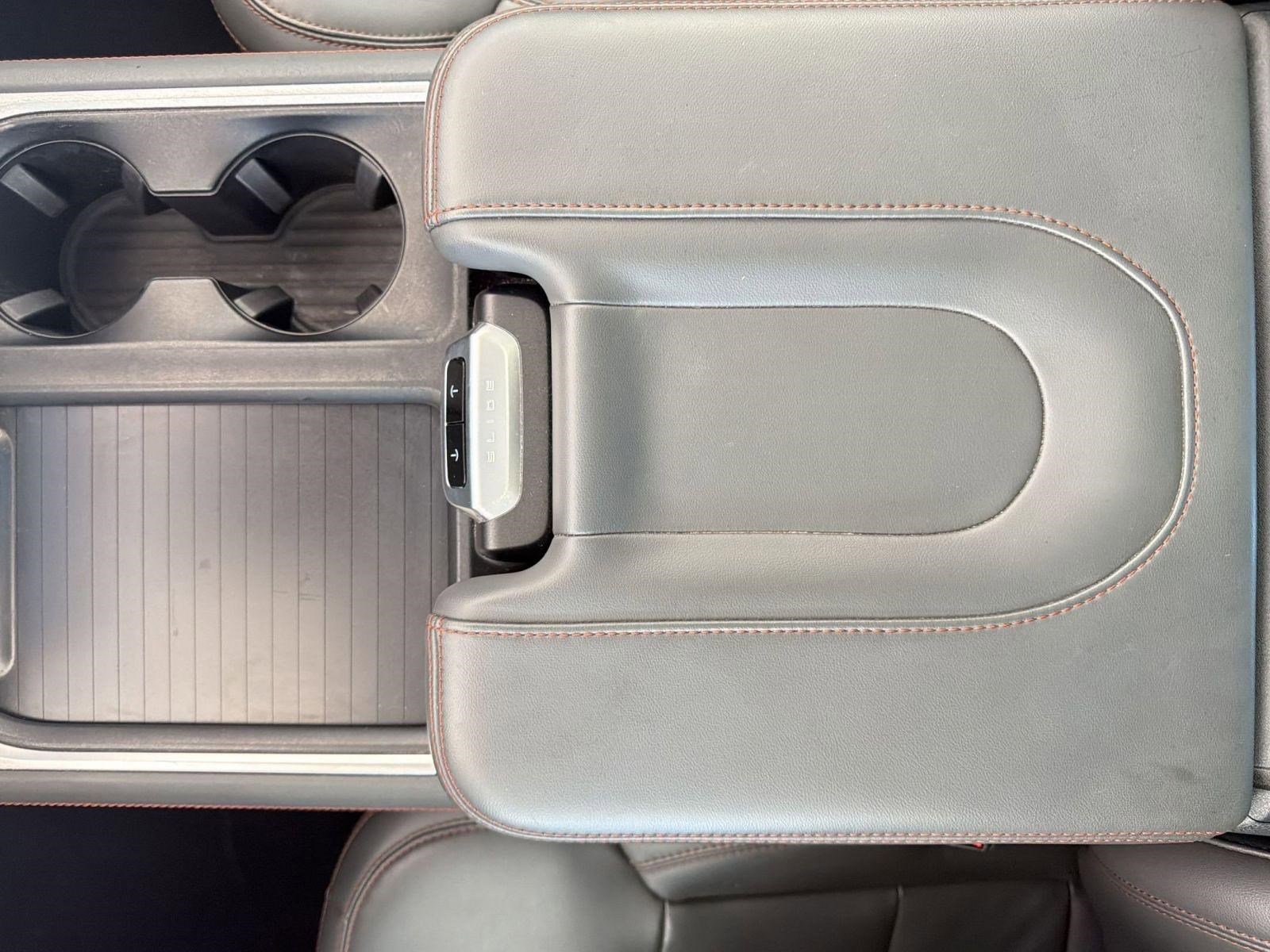 Certified 2025 Ford Expedition Active image 25