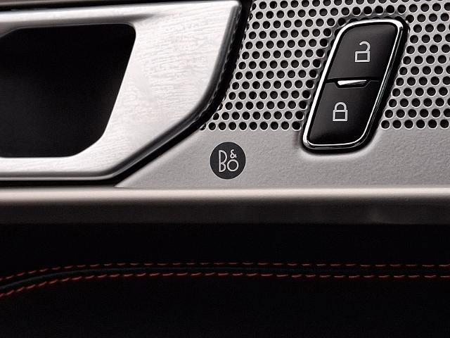 Certified 2023 Ford Explorer ST-Line w/ Class IV Trailer Tow Package image 27