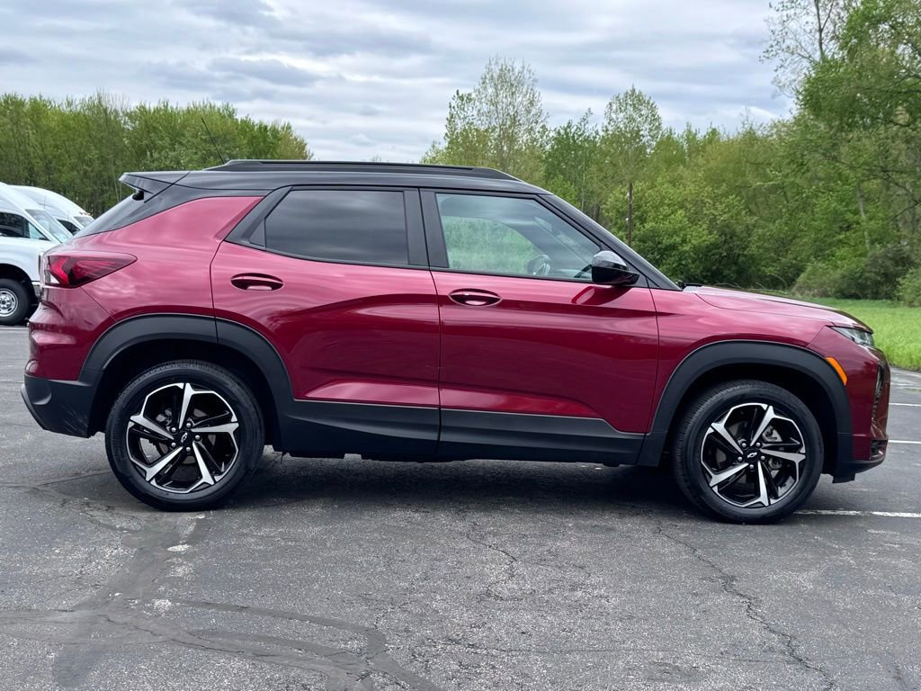 Used 2023 Chevrolet TrailBlazer RS w/ Sun and Liftgate Package AWD/4WD image 7