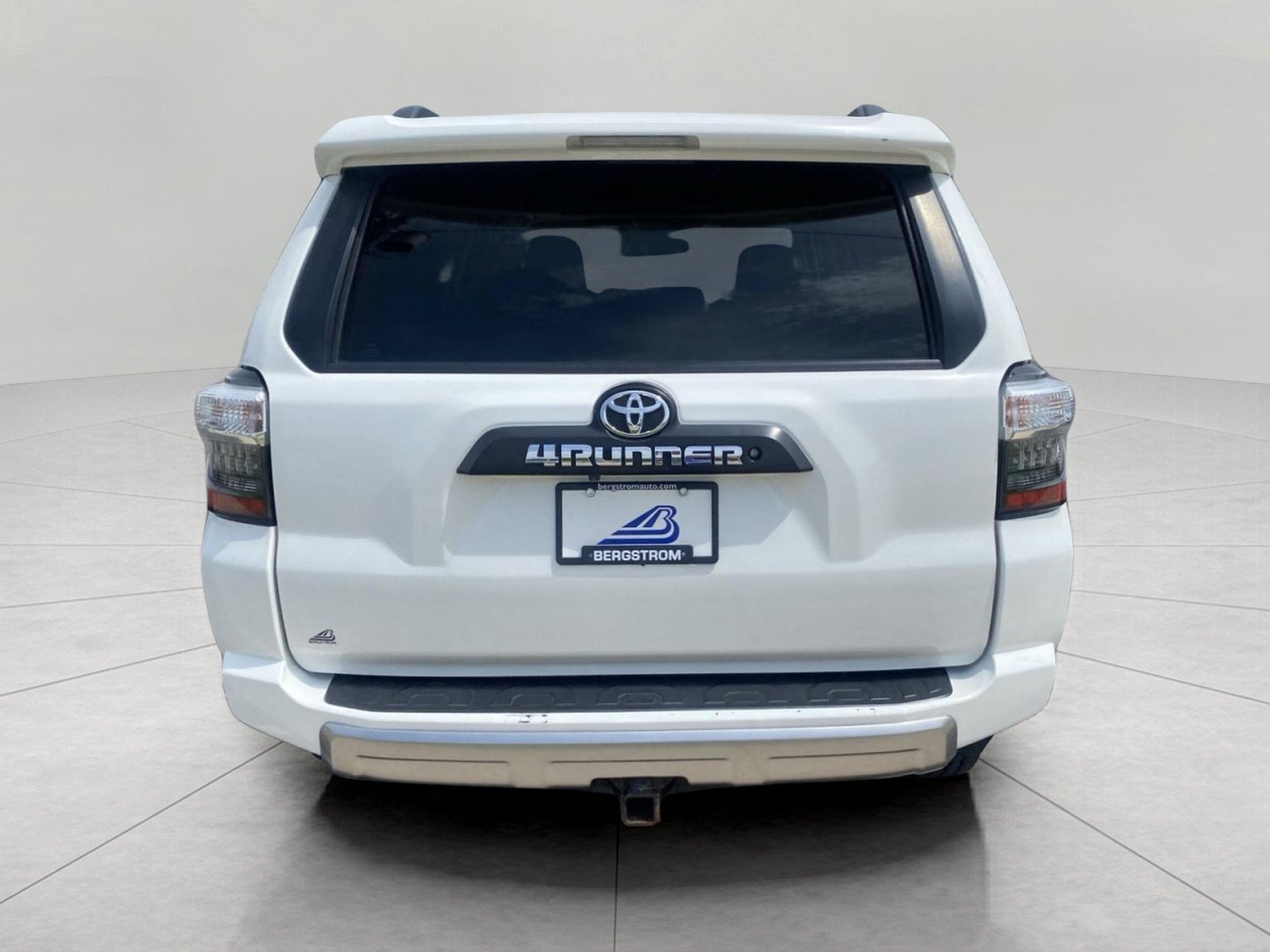 Used 2017 Toyota 4Runner TRD Off-Road Premium AWD/4WD image 11