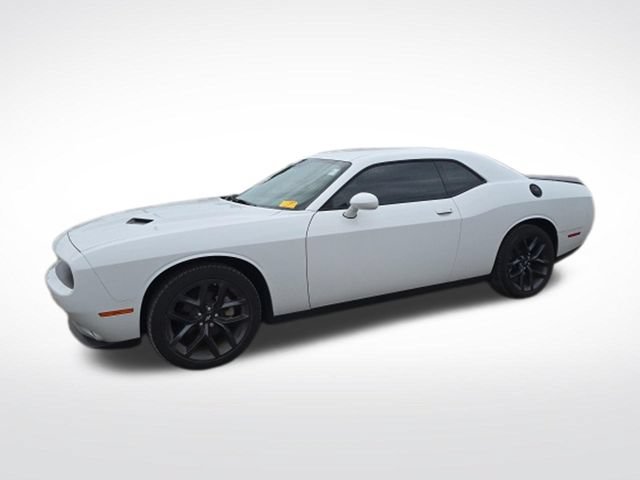 Used 2023 Dodge Challenger SXT w/ Blacktop Package RWD image 5