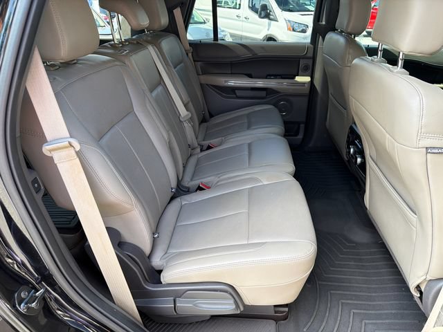 Certified 2018 Ford Expedition XLT w/ Equipment Group 202A RWD image 17