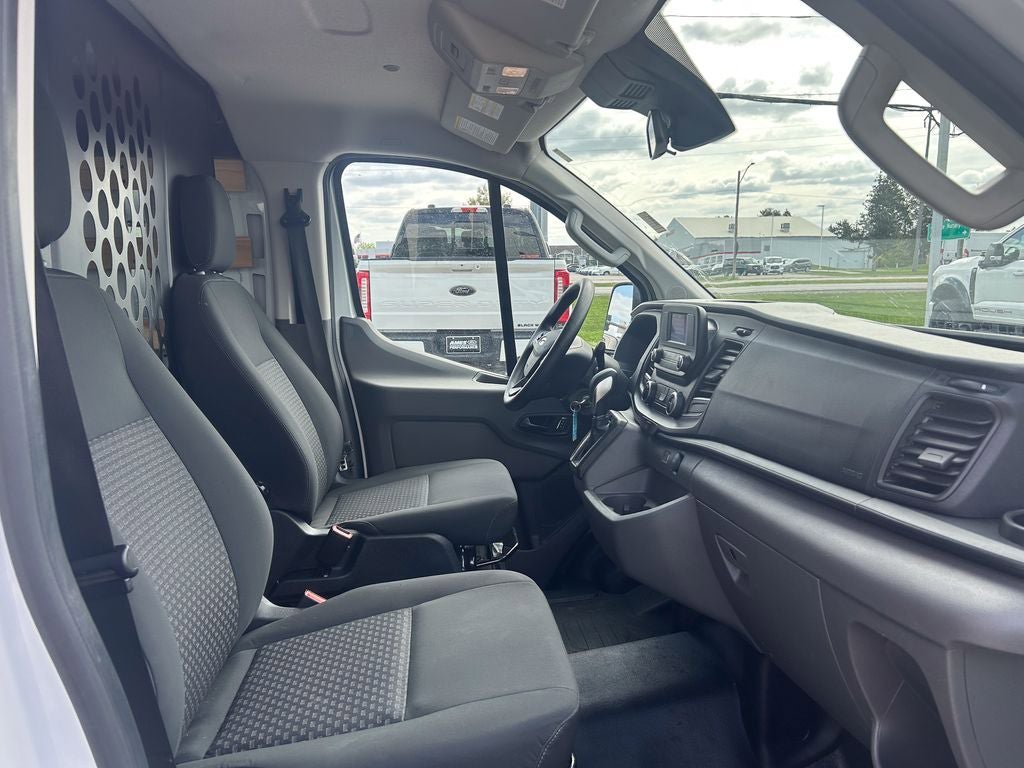 Certified 2025 Ford Transit 250 Low Roof w/ Exterior Upgrade Package RWD image 19