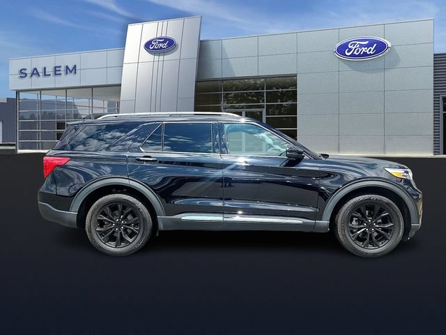 Certified 2024 Ford Explorer Limited w/ Limited Technology Package AWD/4WD image 2