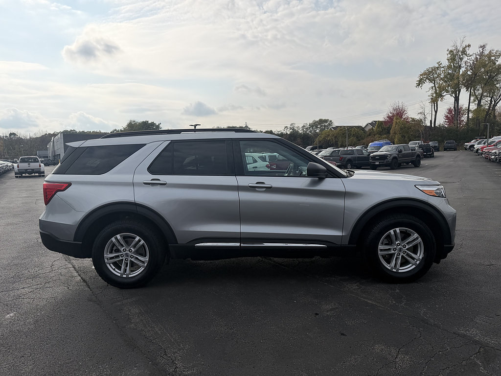 Certified 2023 Ford Explorer XLT AWD/4WD image 7