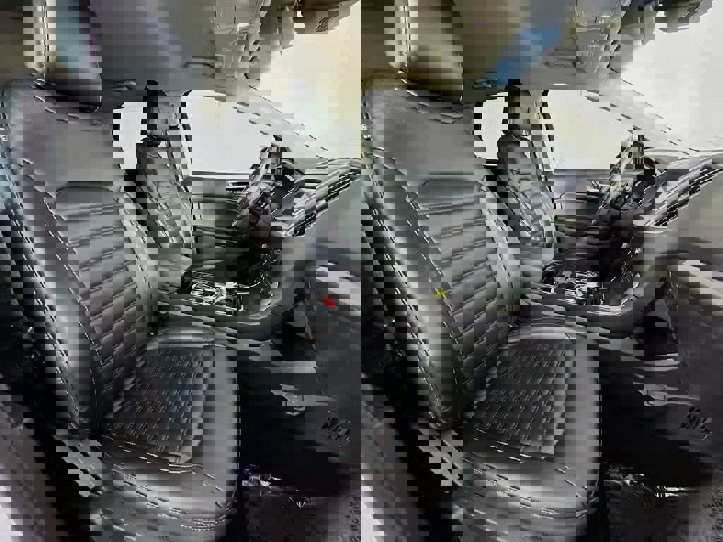 Certified 2020 Ford Edge SEL w/ Cold Weather Package image 18