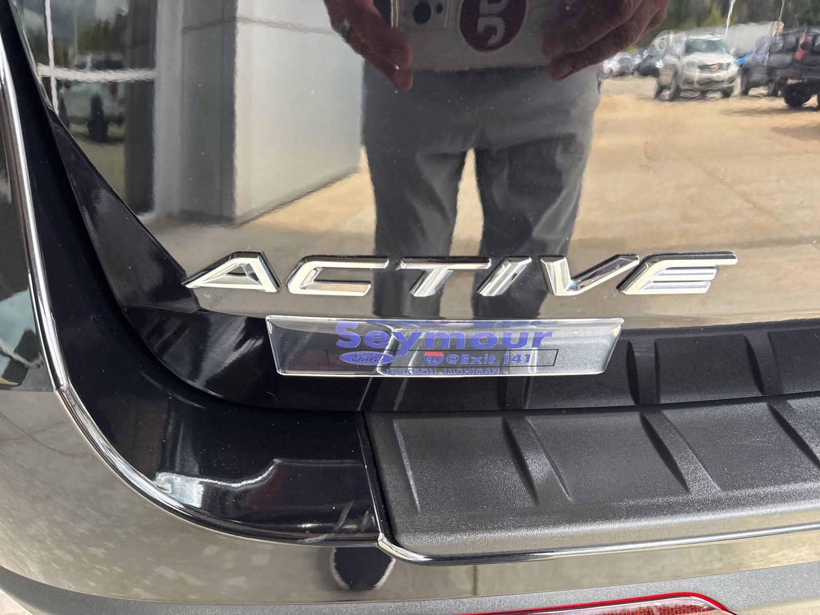 Certified 2025 Ford Explorer Active w/ Active Comfort Package AWD/4WD image 14