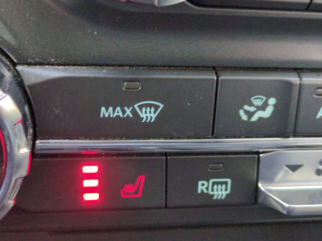 Certified 2022 Ford F150 XLT w/ Equipment Group 302A High image 22