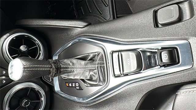 Used 2021 Chevrolet Camaro SS image 25