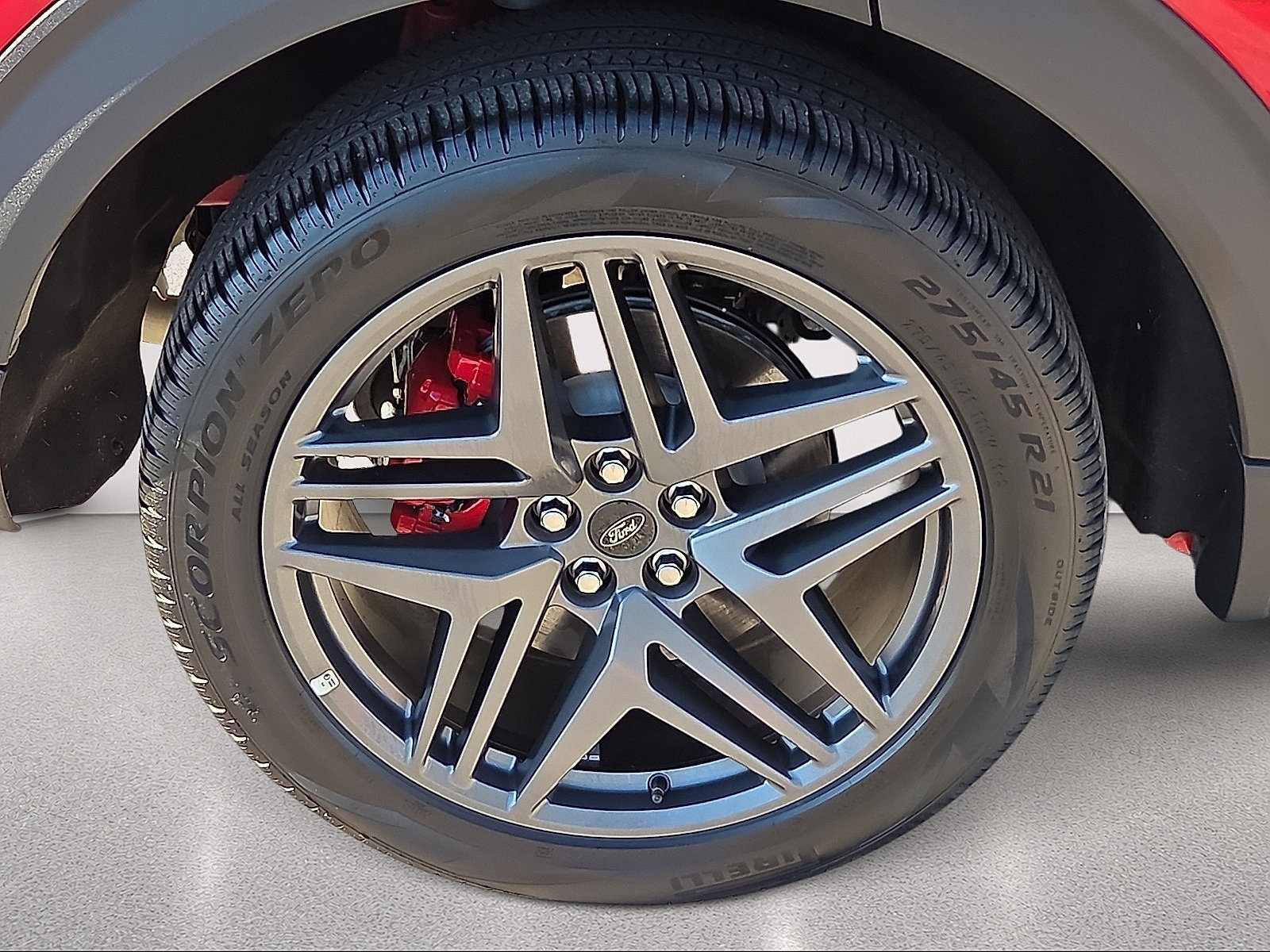 Certified 2025 Ford Explorer ST AWD/4WD image 7