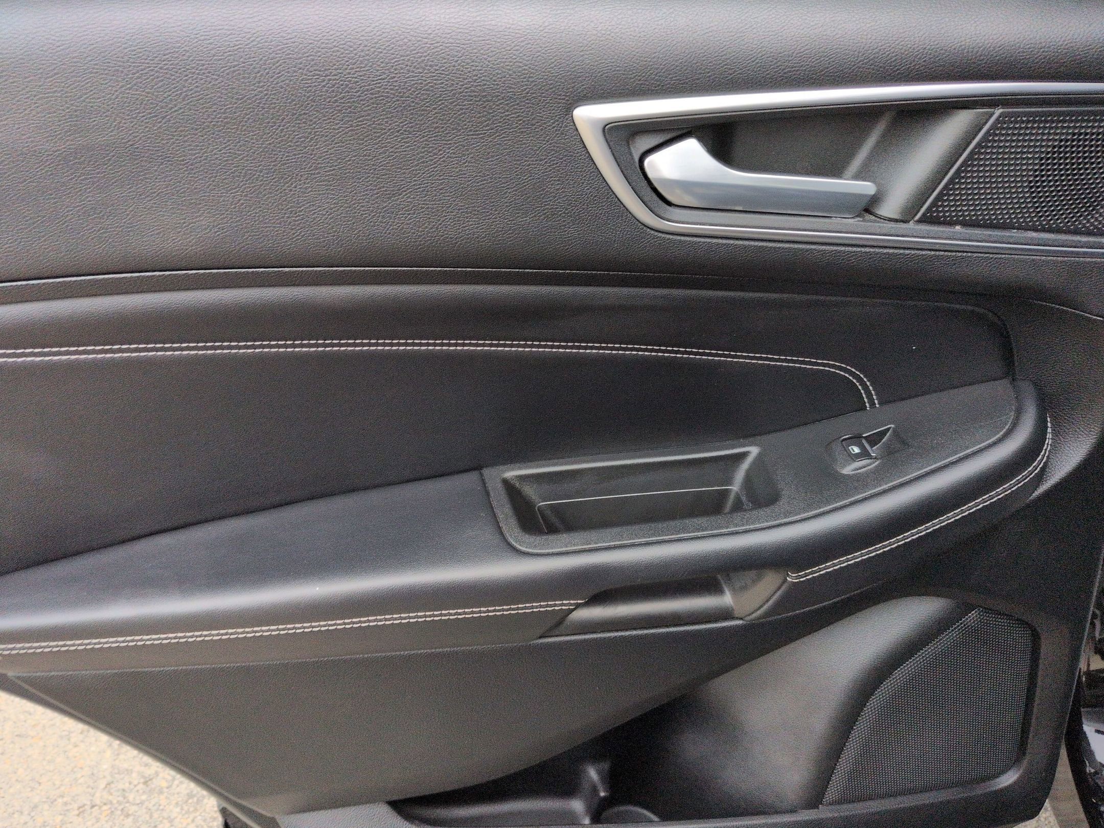 Certified 2022 Ford Edge Titanium image 25