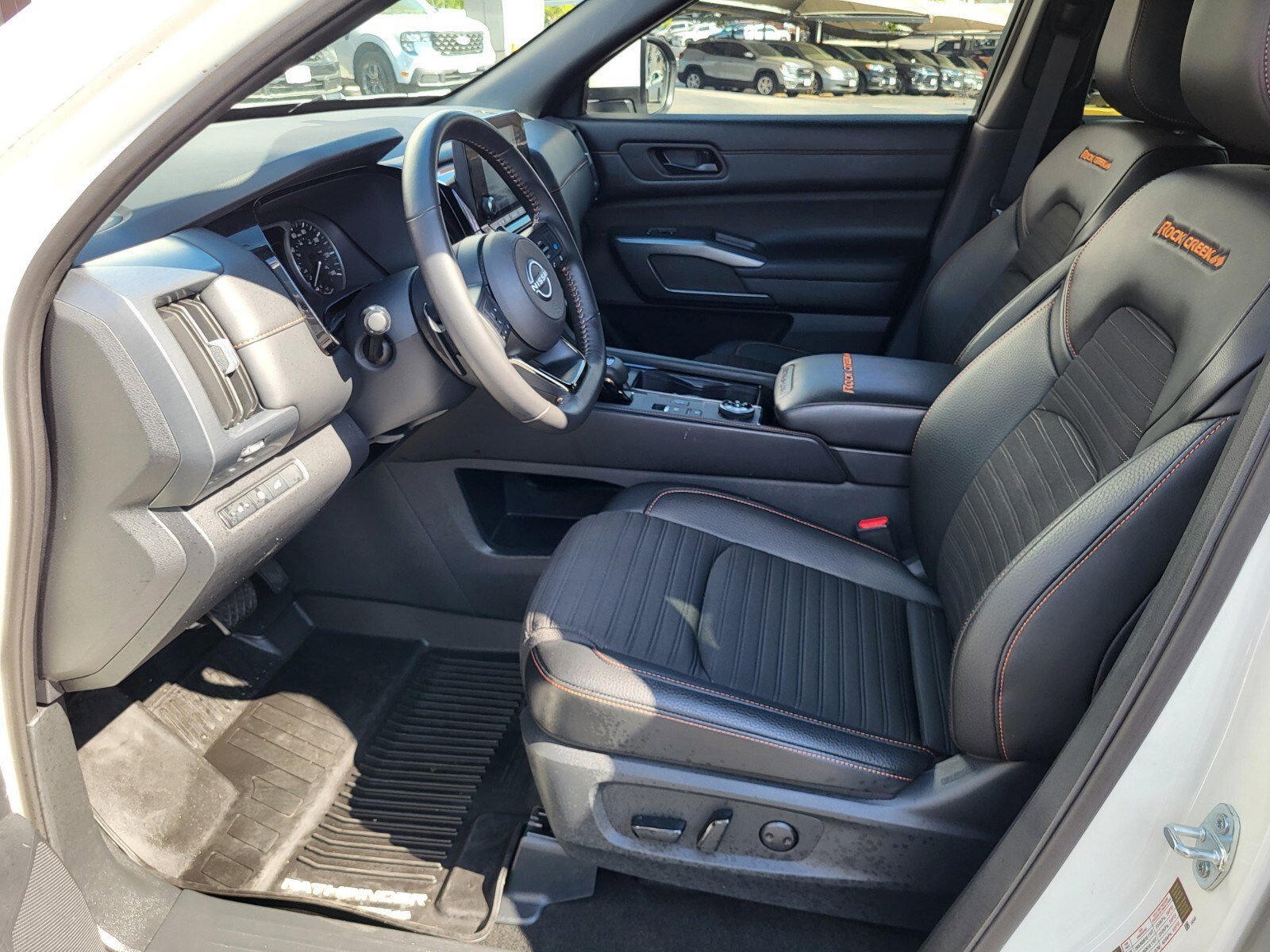 Used 2025 Nissan Pathfinder Rock Creek image 19