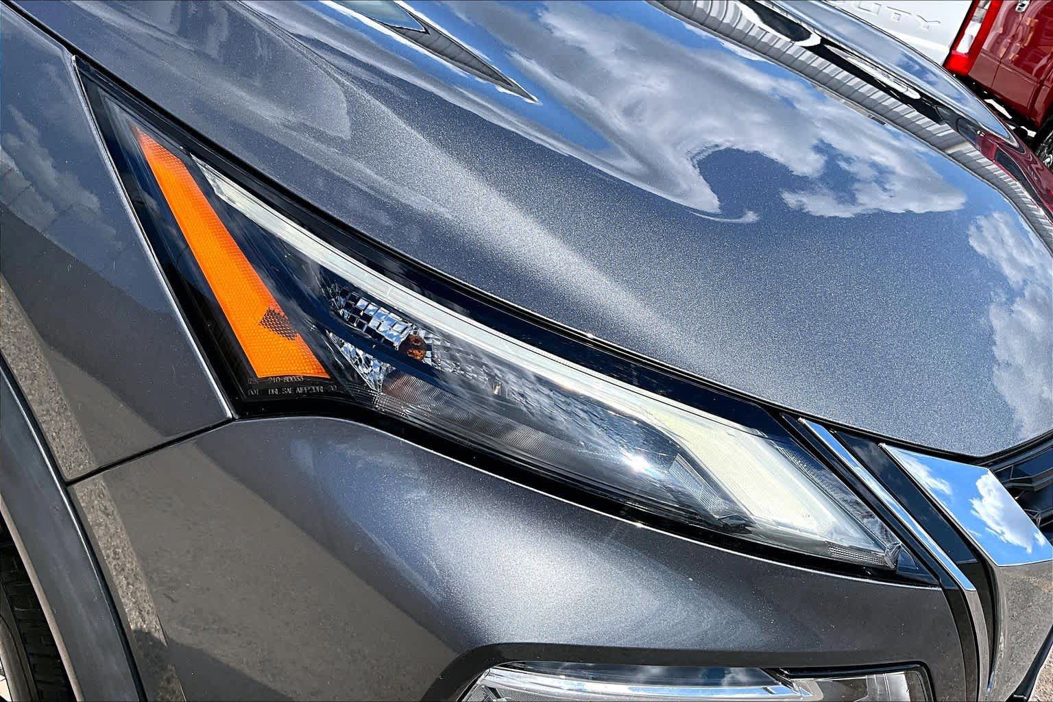 Used 2021 Nissan Rogue SV w/ Premium Package FWD image 27