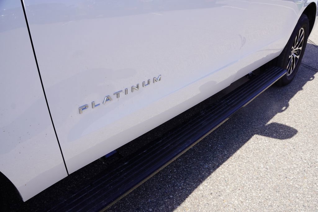 Certified 2025 Ford Expedition Max Platinum image 14