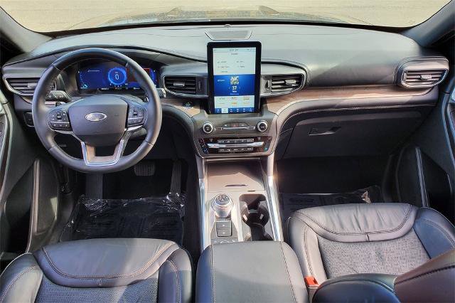 Certified 2020 Ford Explorer Platinum w/ Premium Technology Package image 22