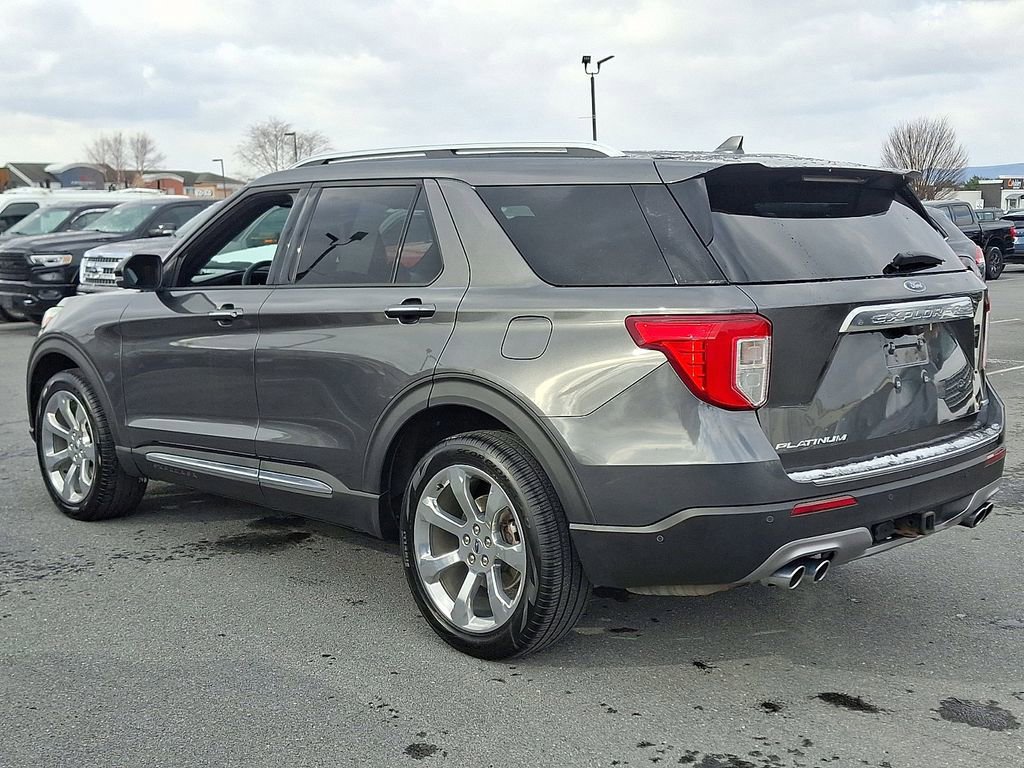 Certified 2020 Ford Explorer Platinum w/ Premium Technology Package image 2
