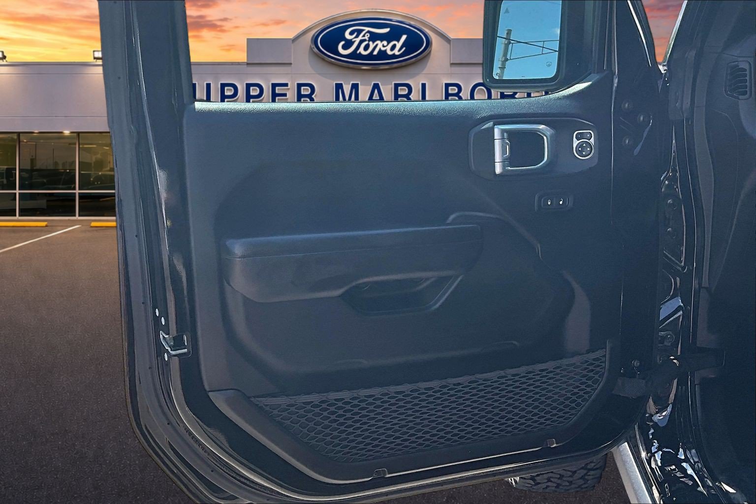 Used 2020 Jeep Wrangler Unlimited Rubicon AWD/4WD image 23